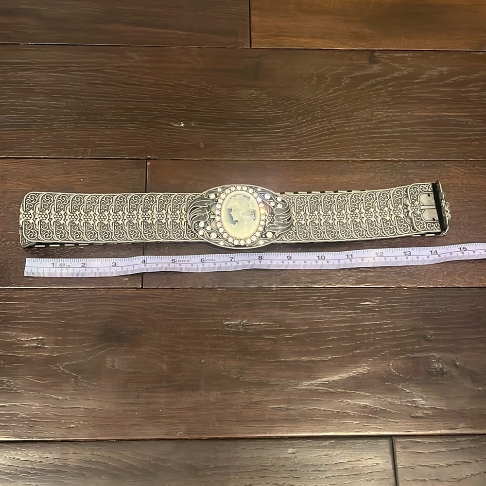 Stunning Women Vintage Belt